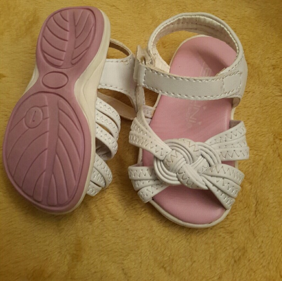 Bellini Infant Sandal (Wnite) F-6 - Picture 4 of 5